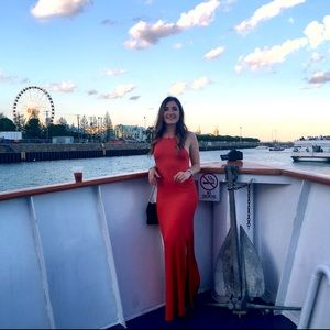 Chic and Comfortable Red/Orange Maxi Dress size S